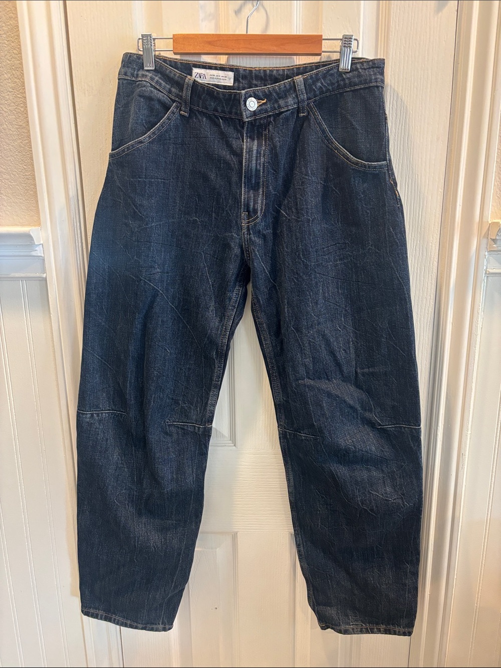 Zara- size 6- Dark Blue Relaxed Fit baggy Jeans
